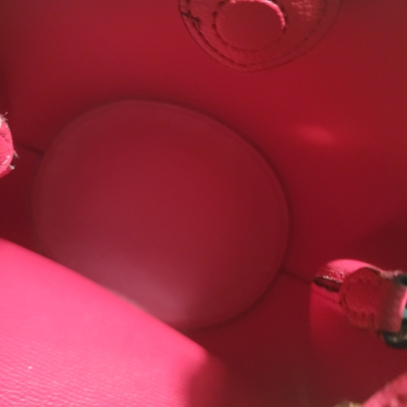 Authentic burberry crossbody bucket bag - Picture 6 of 7